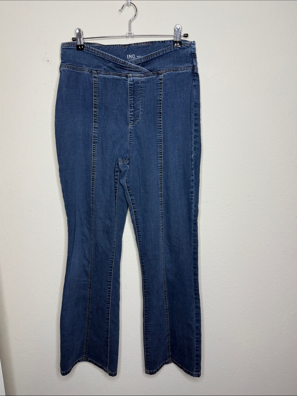 INC International Concepts Denim Bootcut Jeans in Medium Blue Size 10